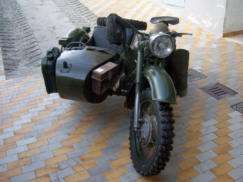 sidecar dnepr miltare mt